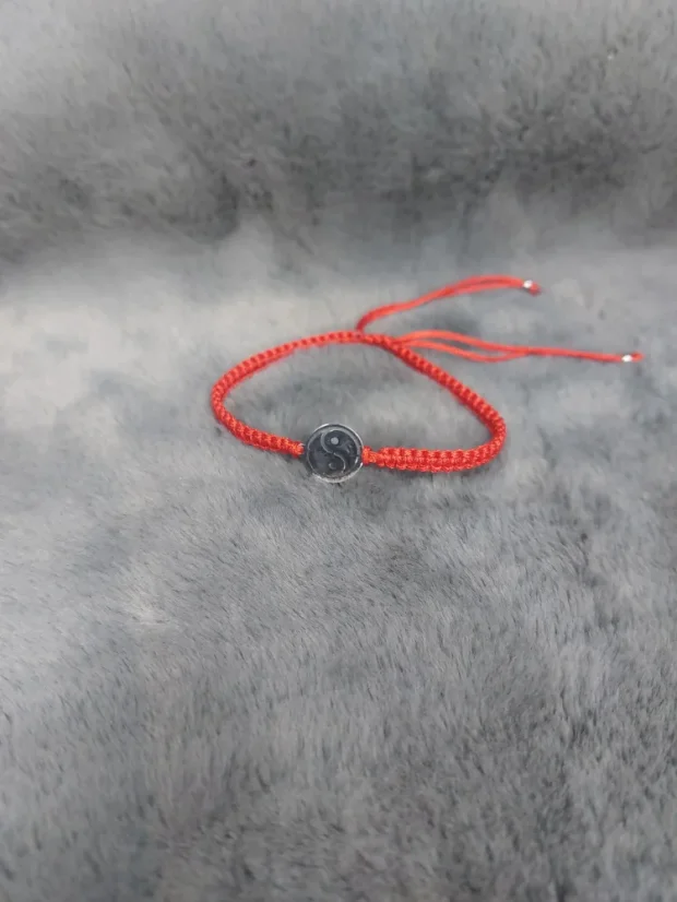 Pletený náramek s jin jang z chirurgické oceli