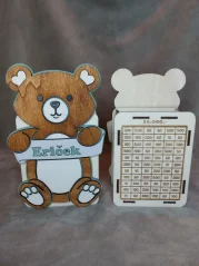 Dětská dřevěná pokladnička se jménem ve tvaru medvídka