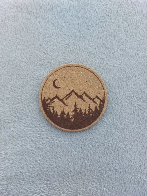 Korkový podtácek s motivem