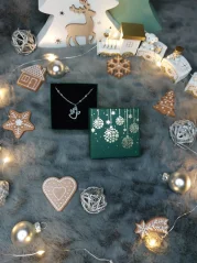 Řetízek s andílkem z chirurgické oceli | Symbol ochrany a klidu