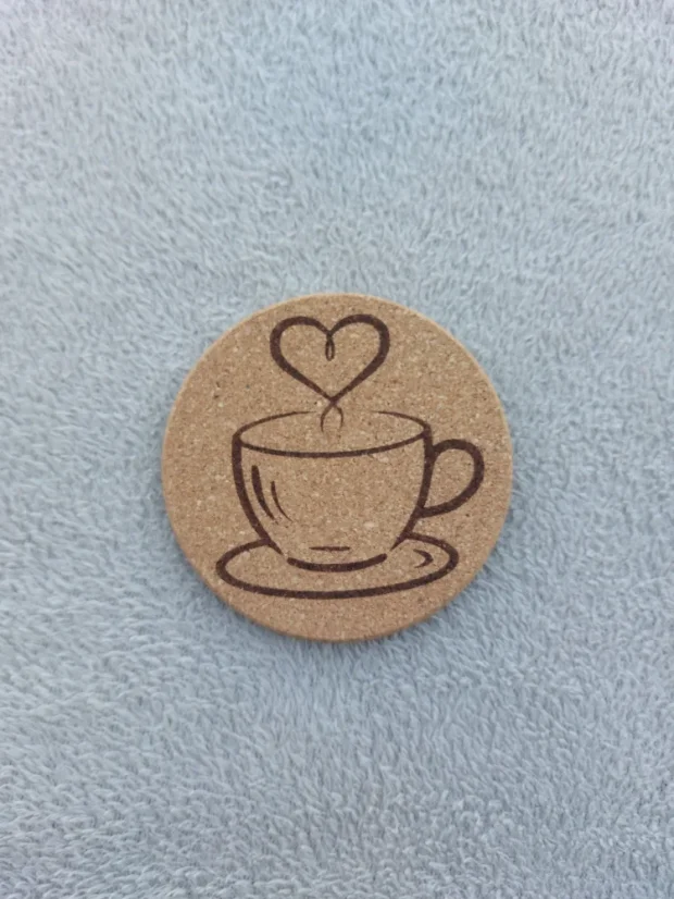 Korkový podtácek s motivem