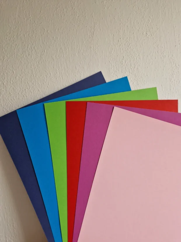 Dětské dřevěné fotoalbum se jménem | Pokladnice vzpomínek miminka - Album barvy čtvrtrky: Sv. modrá