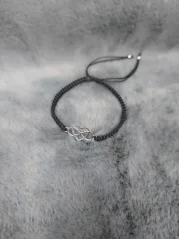 Pletený náramek nekonečno se srdcem z chirurgické oceli