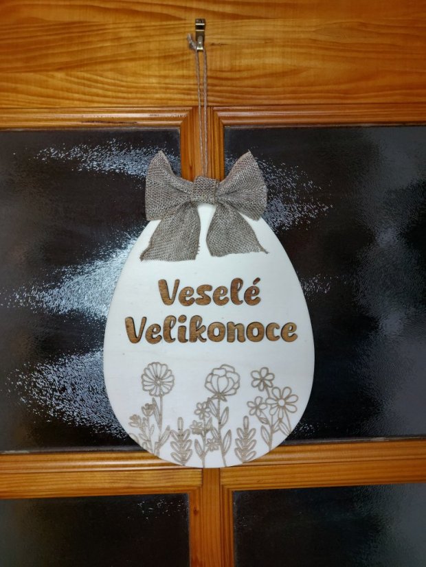 Dřevěné velikonoční vejce na zavěšení - Nápis písmenek: Modrá